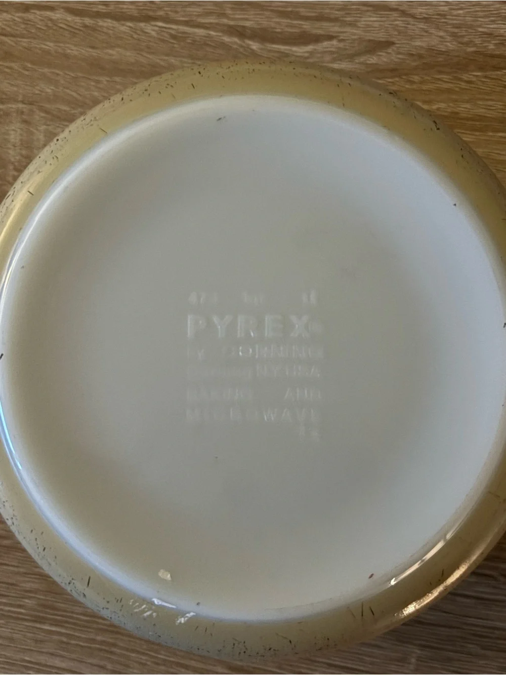 Vintage 1970s Pyrex Casserole Bowl Homestead Blue 473